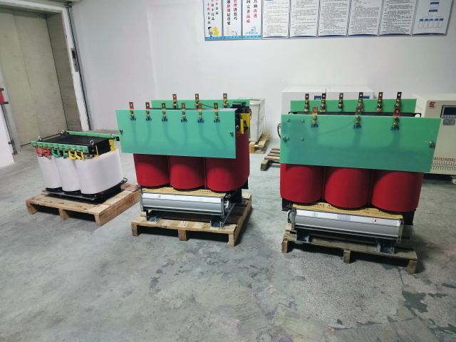 昂仁KS11-1000KVA矿用变压器